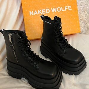 Naked Wolfe - Sloane